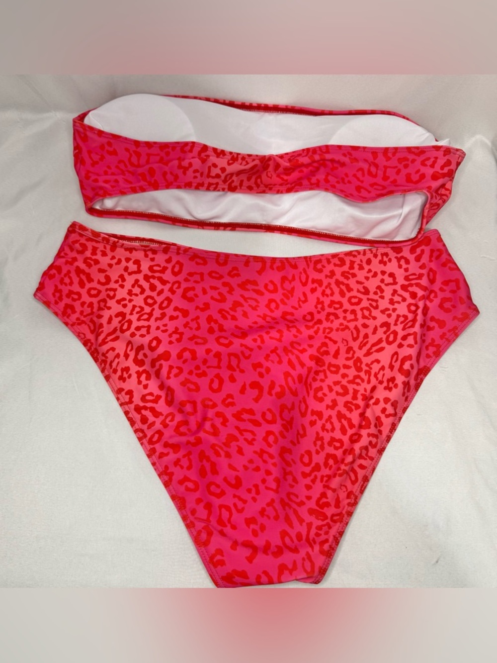 Women’s Pink Leopard Print two-Piece Swimsuit - Picture 4 of 8